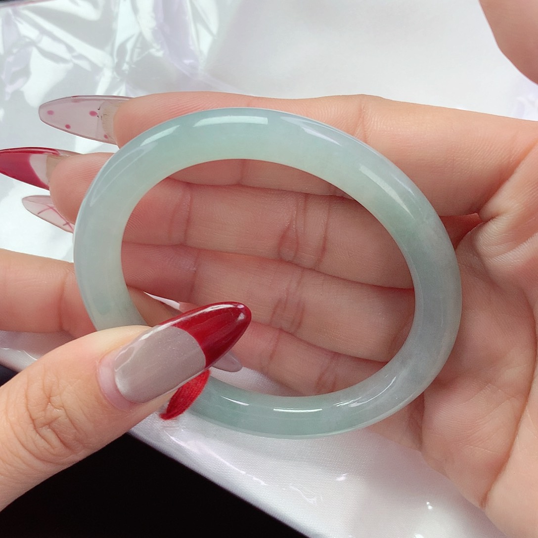 【闪购商品】翡翠手镯未镶嵌a 101403