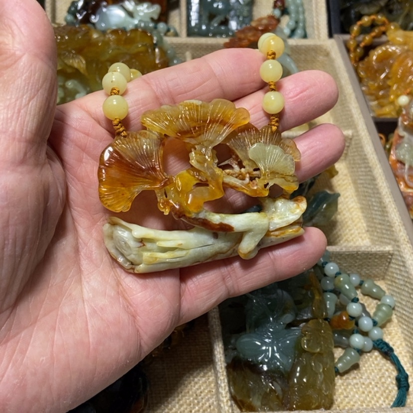 【闪购商品】蛇纹石玉颈饰未镶嵌