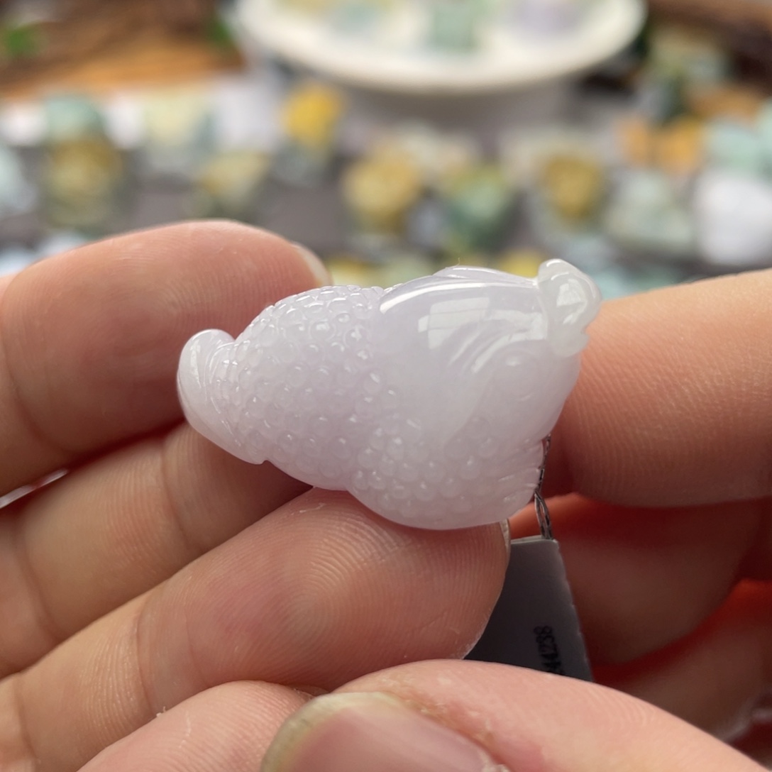 翡翠颈饰未镶嵌貔貅