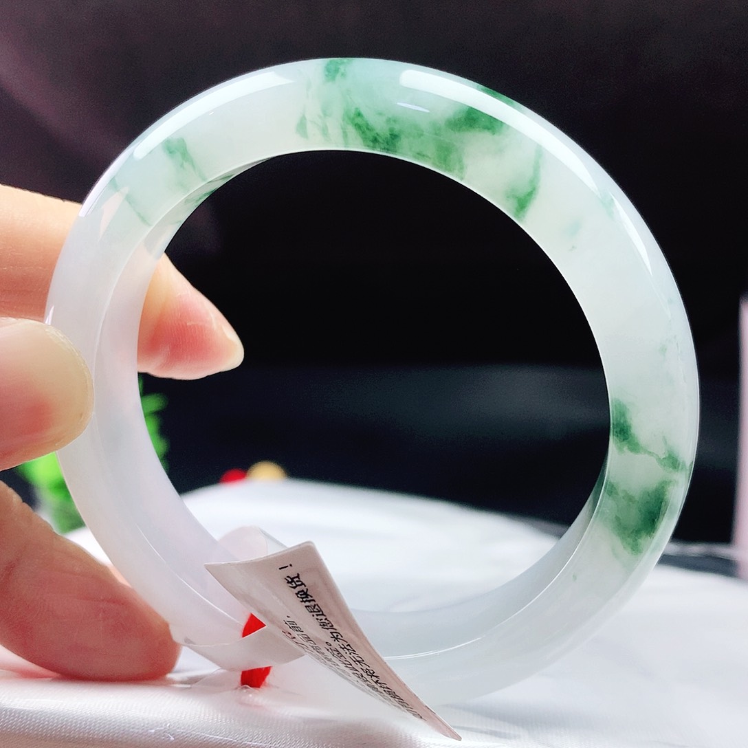 未镶嵌手镯翡翠52圈