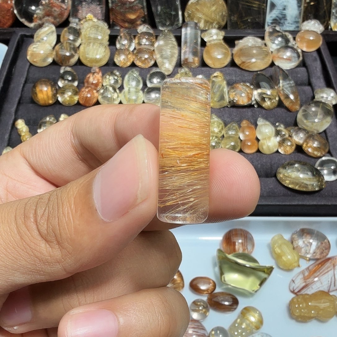 *****颈饰水晶未镶嵌水晶