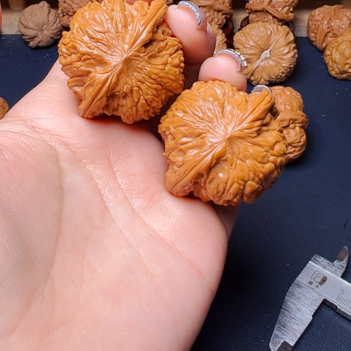 文玩核桃吊坠磨盘42