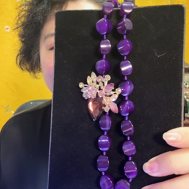 西***子玛瑙/玉髓未镶嵌颈饰