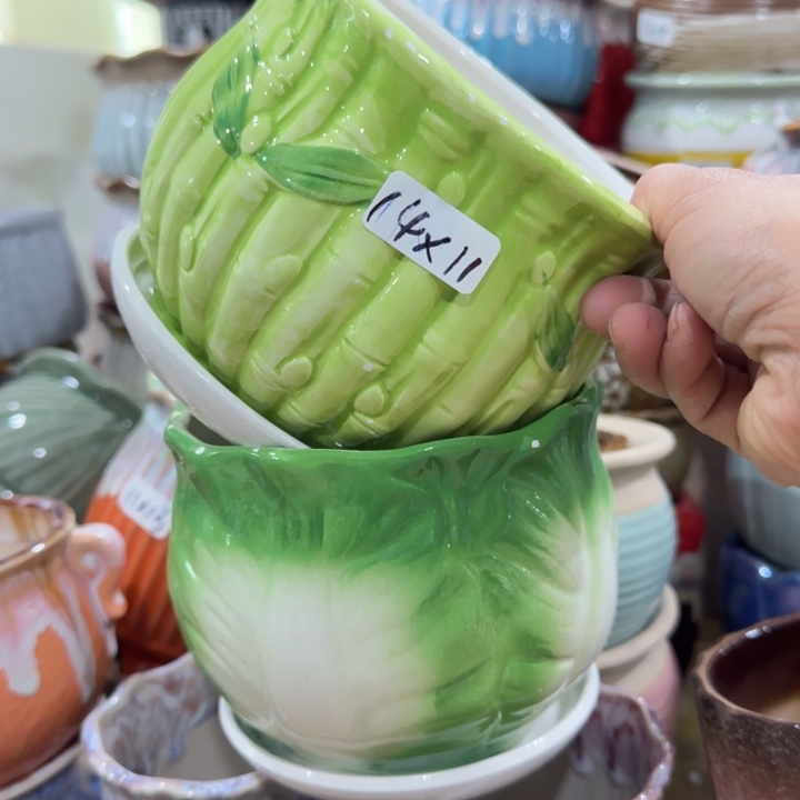 凑9块包邮，有孔花盆