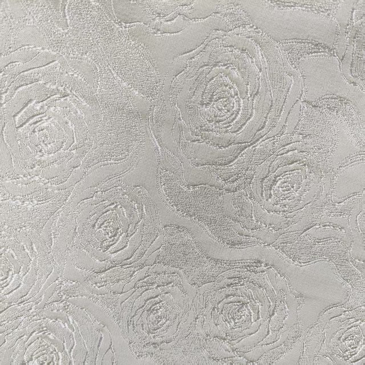 暗纹玫瑰服装面料