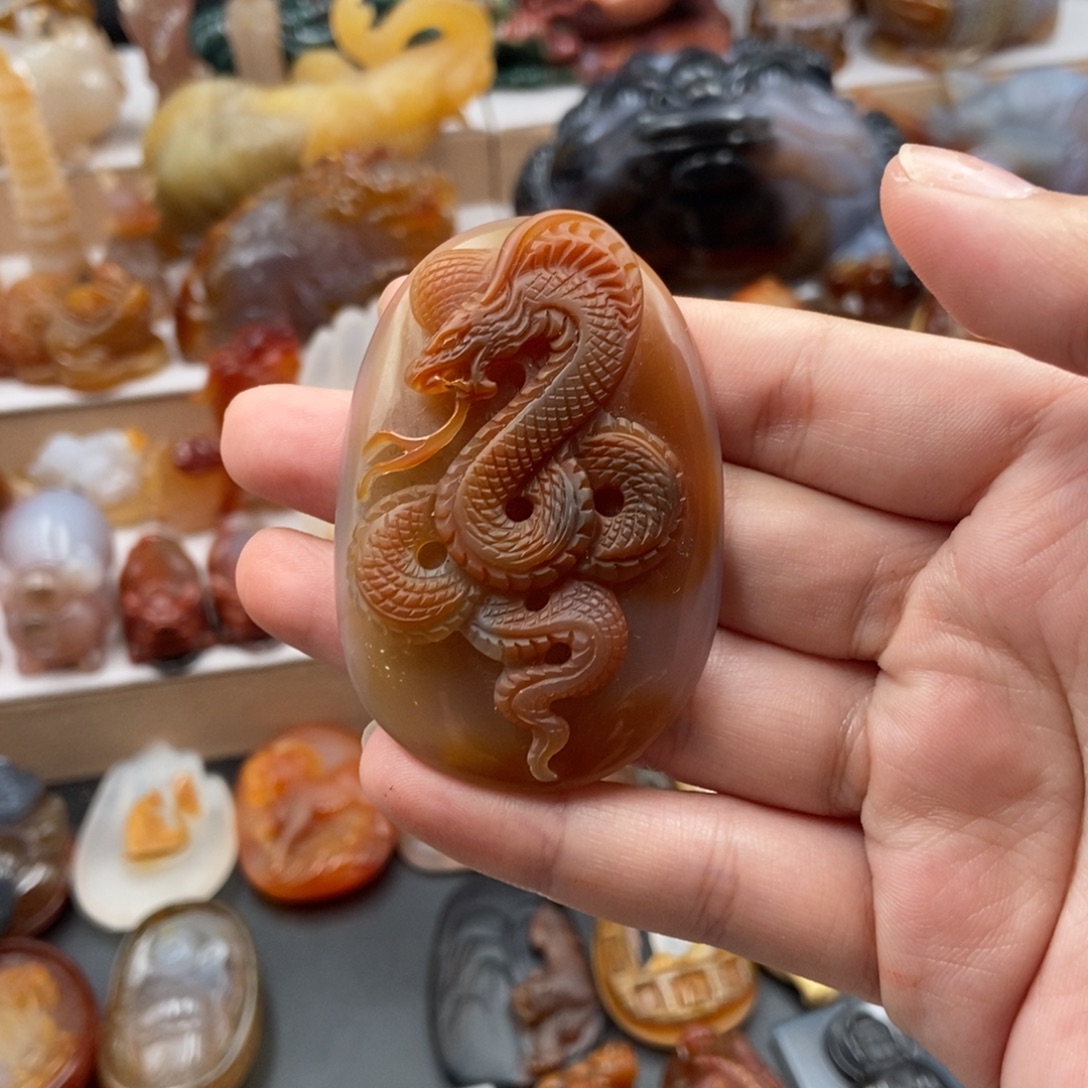 沧***泉玛瑙/玉髓未镶嵌挂件