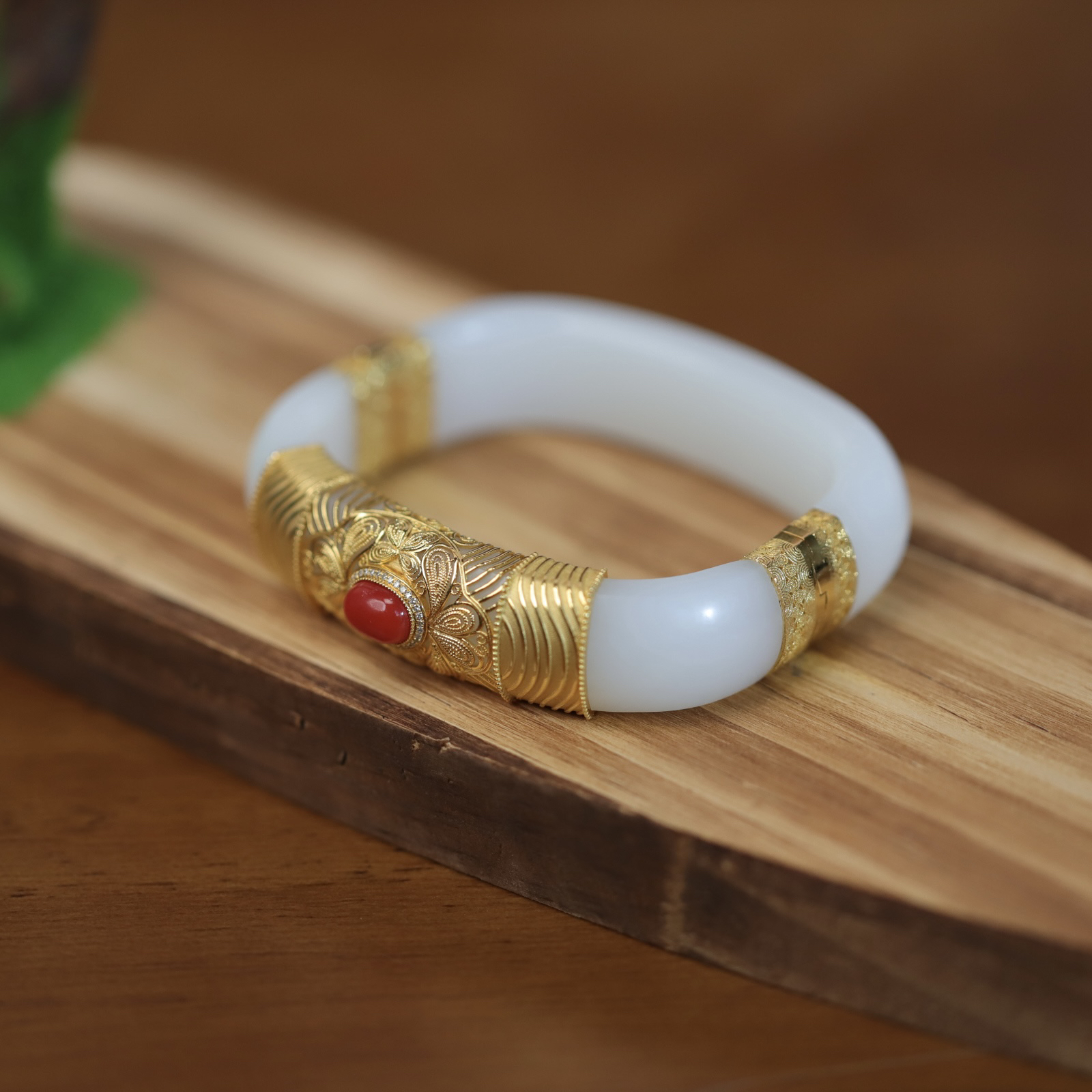 新疆和田玉方镯18K金开口镯手镯贵气豪镶