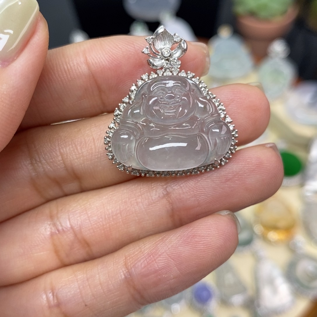 翡翠颈饰18K金镶嵌A货翡翠
