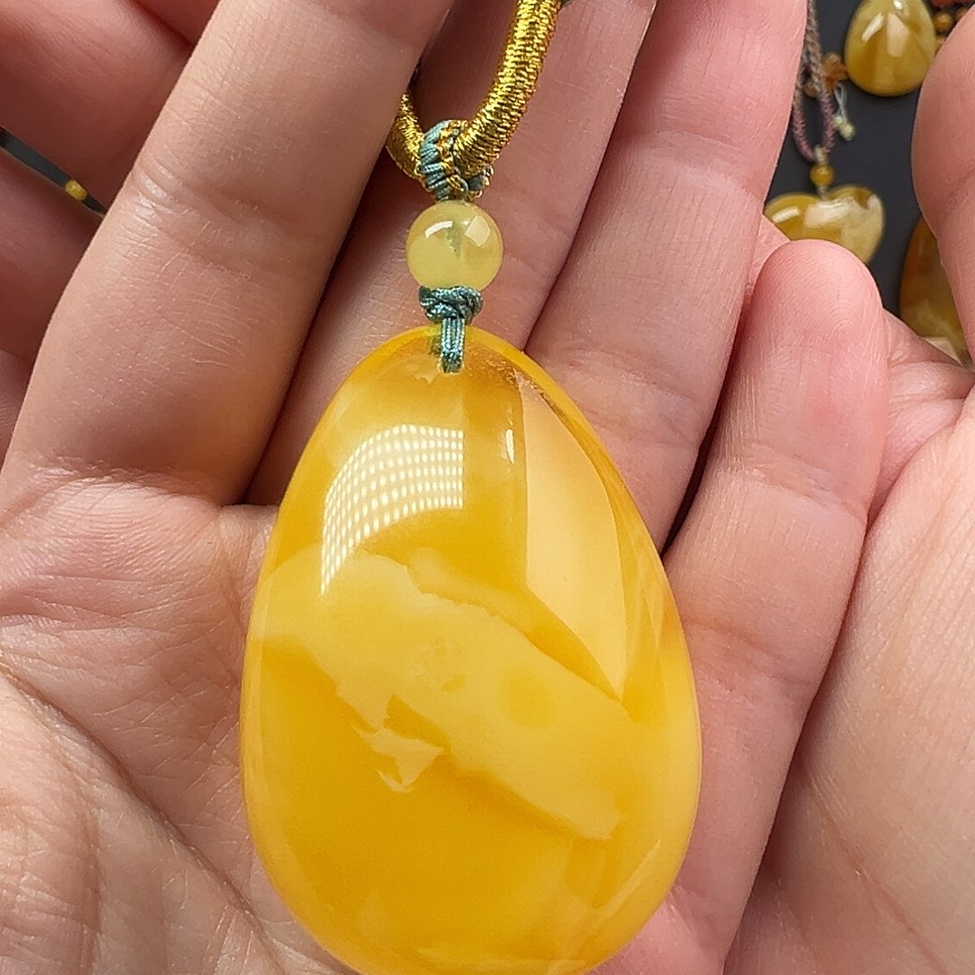 蜜蜡颈饰未镶嵌蜜蜡