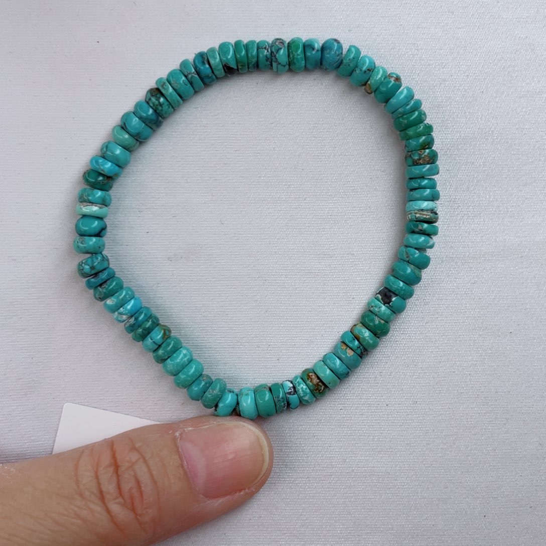 绿松石颈饰未镶嵌