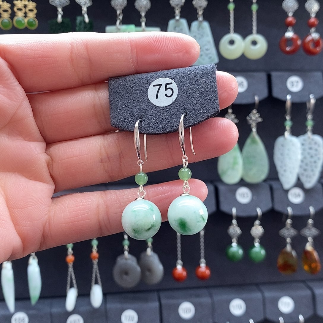 悠***月翡翠银S925镶嵌耳饰