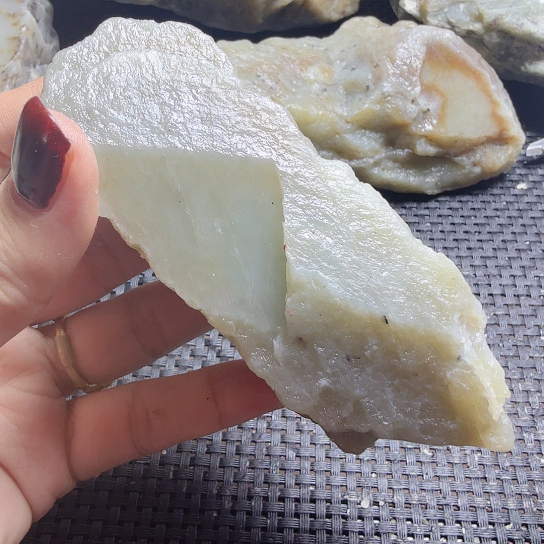 和田玉（糖玉）未镶嵌珠宝半成品