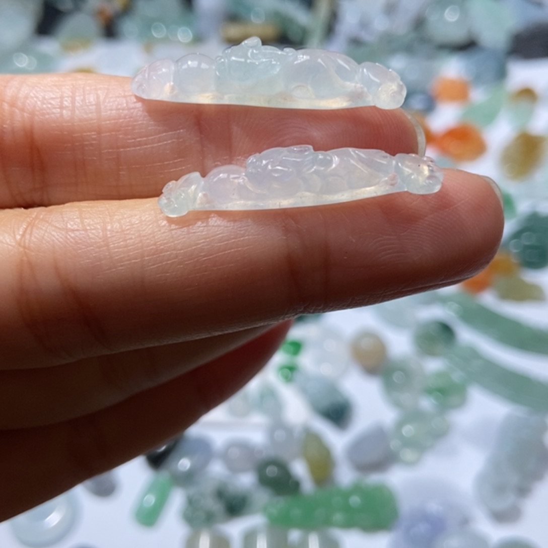 定制翡翠未镶嵌翡翠260元一个