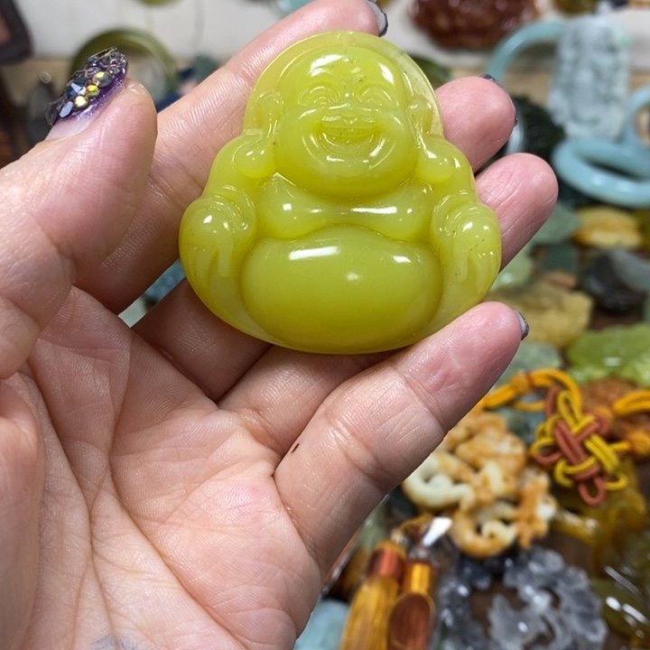 蛇纹石玉吊坠未镶嵌