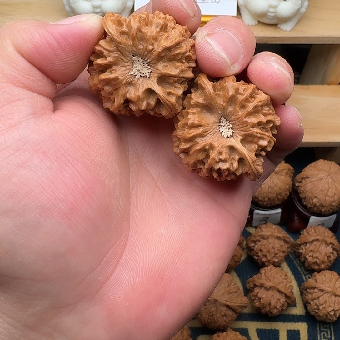 吊坠文玩核桃文玩核桃龙门涧有修