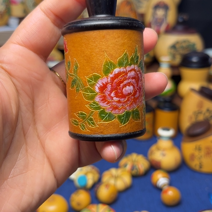 大叶紫檀（黑酸枝木类）