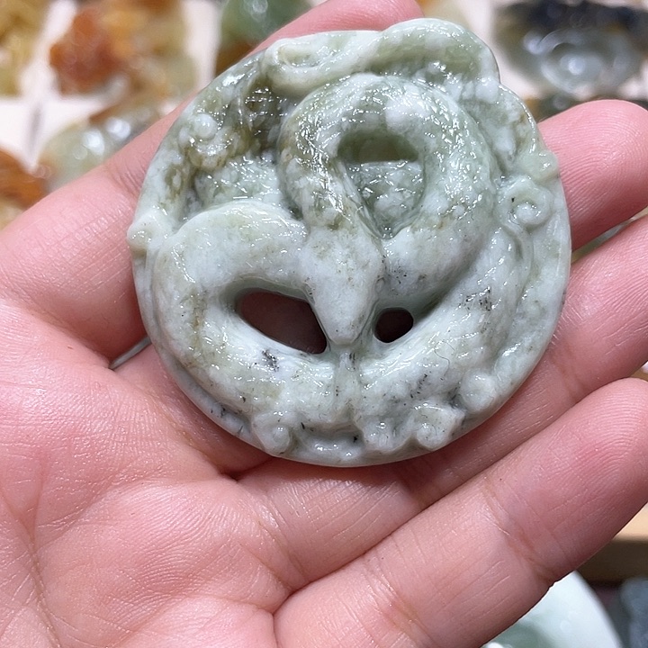 岫玉吊坠(不含链)未镶嵌