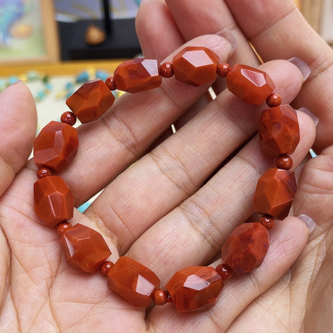 南红玛瑙手链未镶嵌