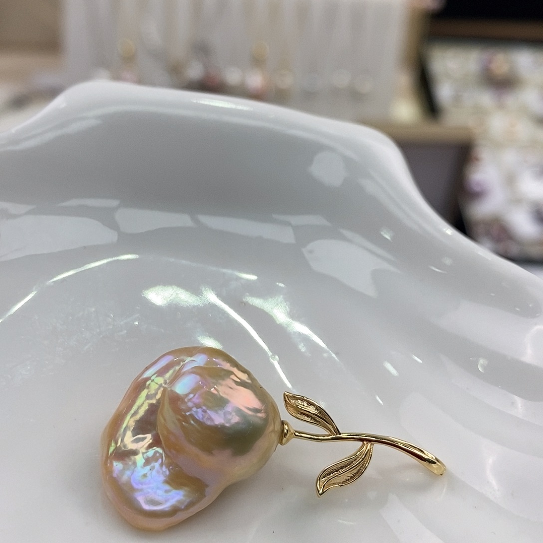 颈饰银S925镶嵌淡水珍珠