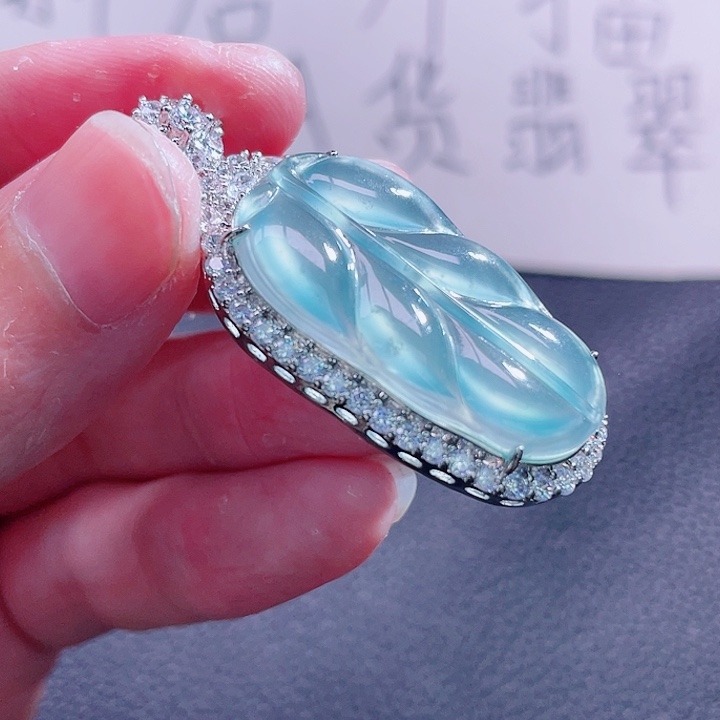 翡翠颈饰未镶嵌99999999