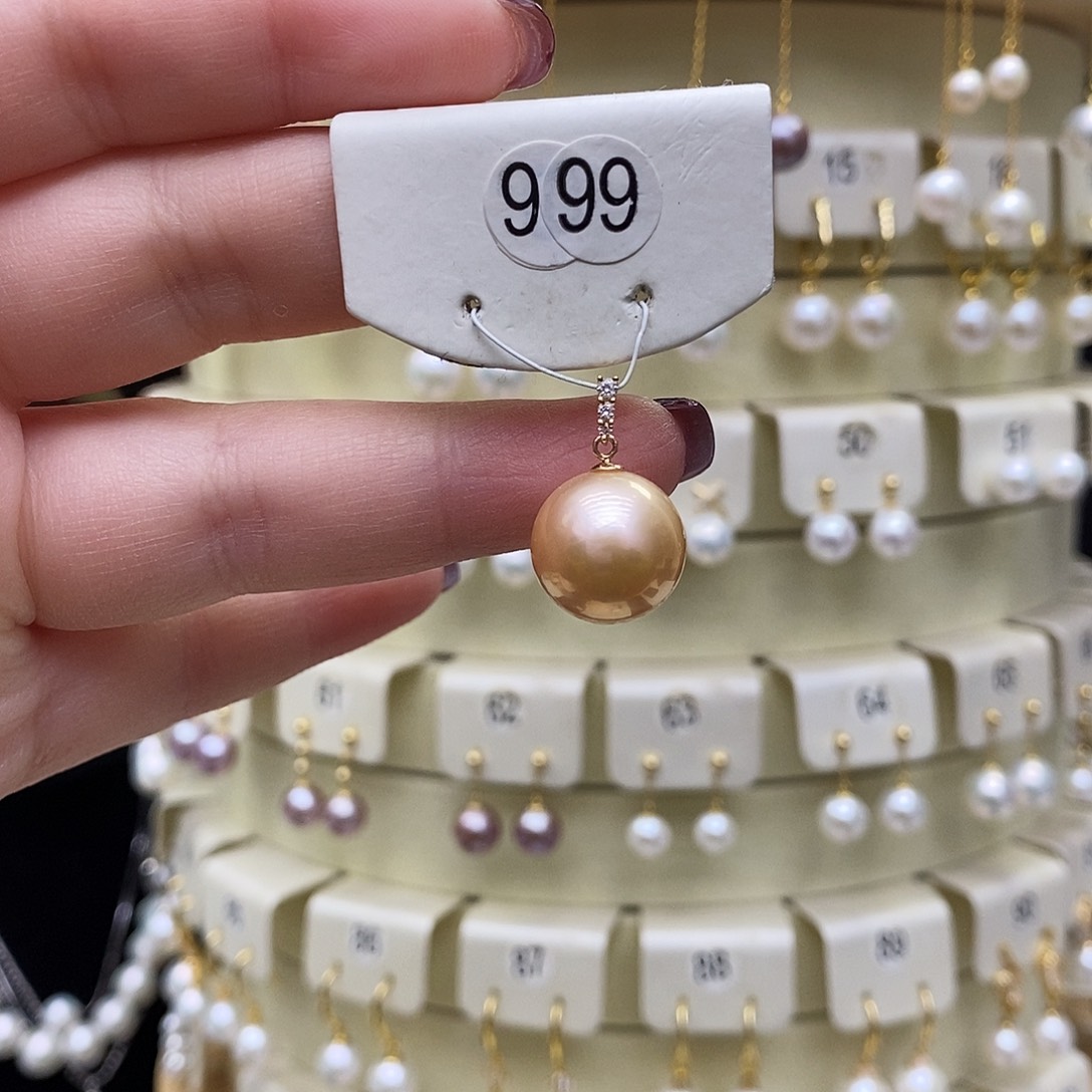 淡水珍珠吊坠18K金镶嵌