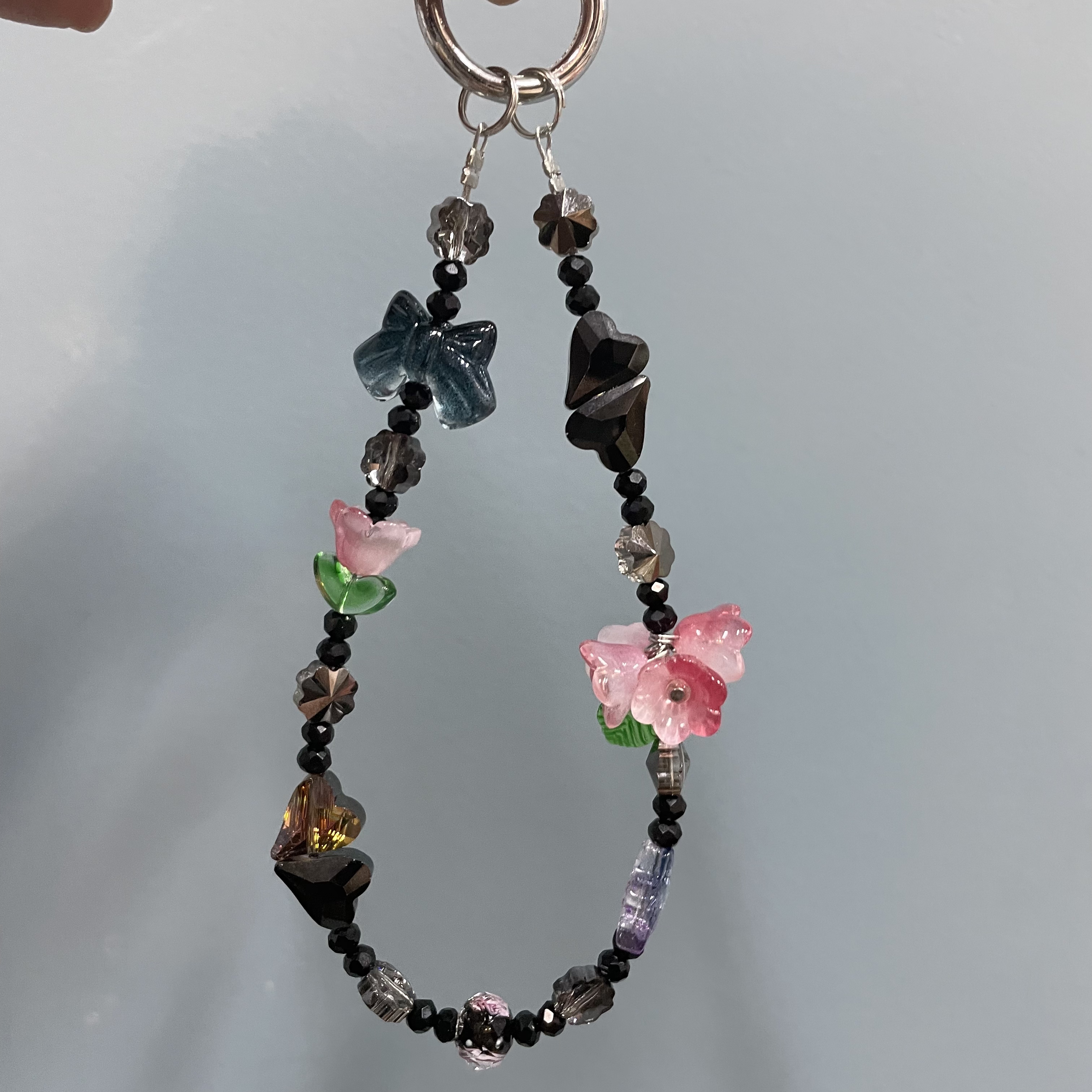 手腕款黑色系设计款手机链H258