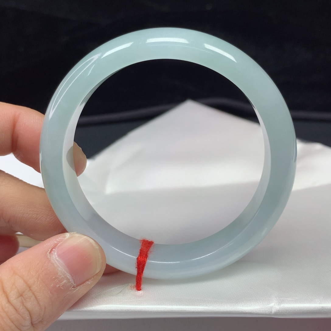 翡翠手镯（圆镯）未镶嵌55.1