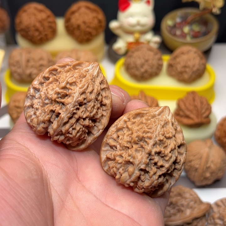 文玩核桃把件42百花山09