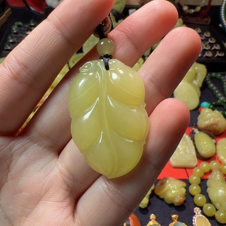 和田玉（黄玉）颈饰未镶嵌