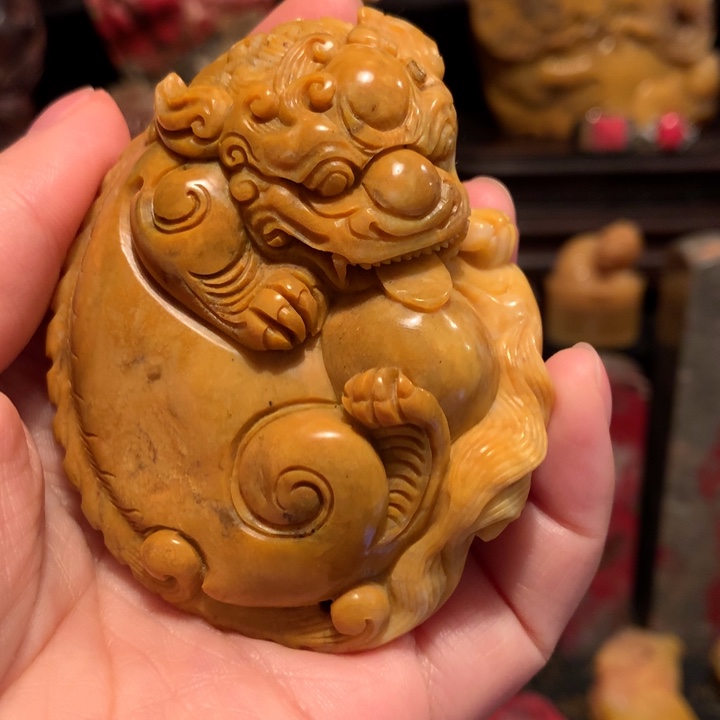 昌化石r***y田黄石把件