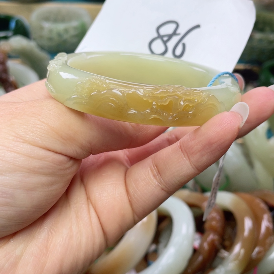 未镶嵌手镯和田玉圈口56