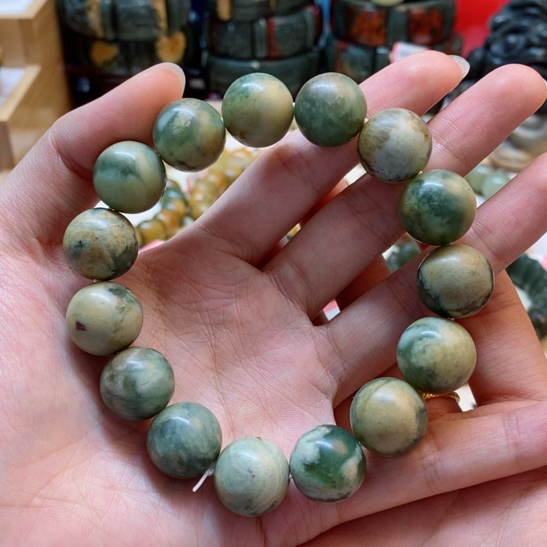 蛇纹石玉手串未镶嵌