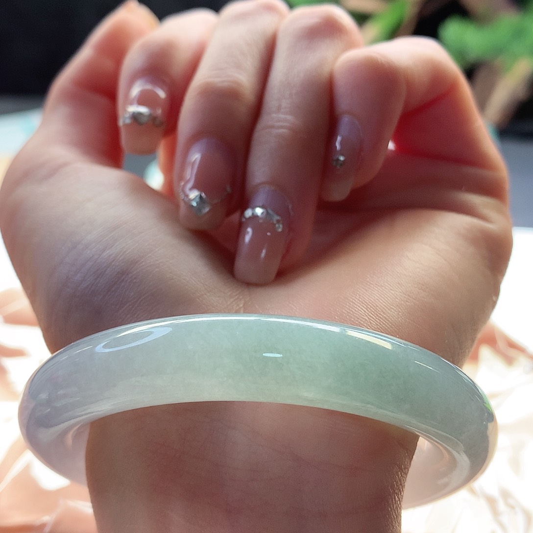 翡翠手镯未镶嵌天然翡翠54-55胖圆一口糖一抹茶绿