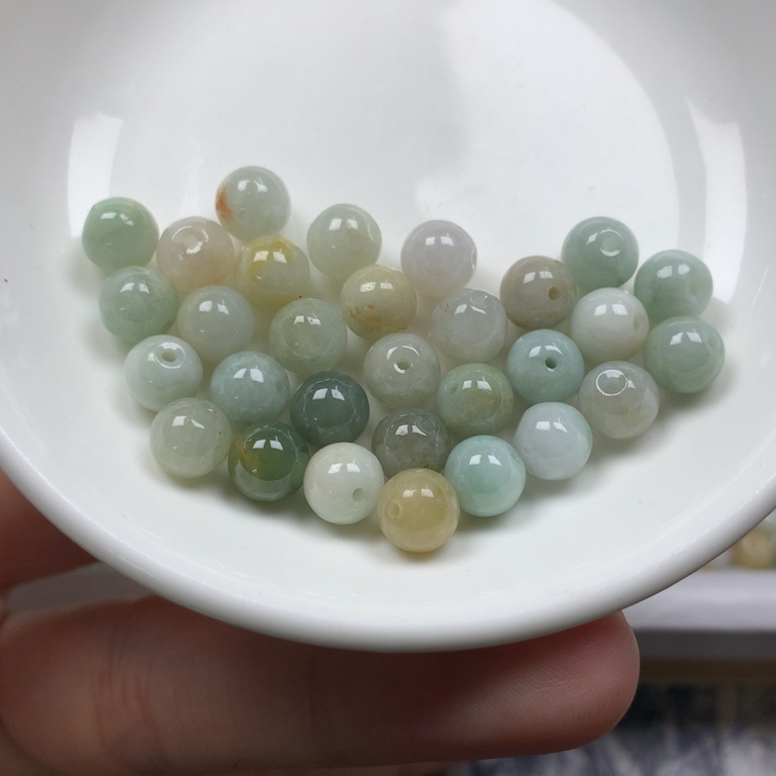 翡翠颈饰未镶嵌卡6➕。30颗。单圈 