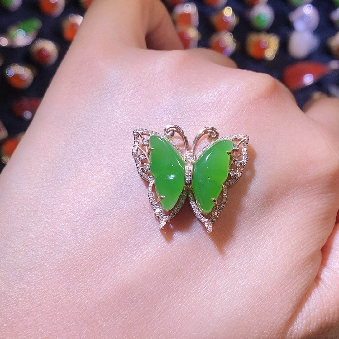 和田玉吊坠(不含链)18K金镶嵌