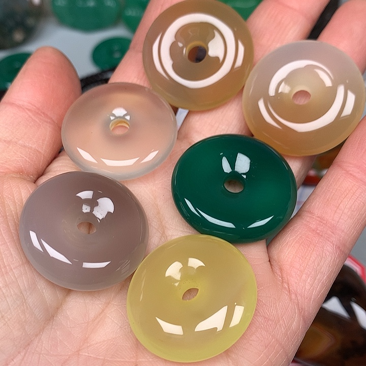 独***二玛瑙/玉髓未镶嵌颈饰