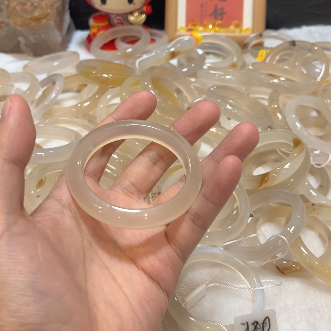 手镯玛瑙/玉髓合金悲**狗933
