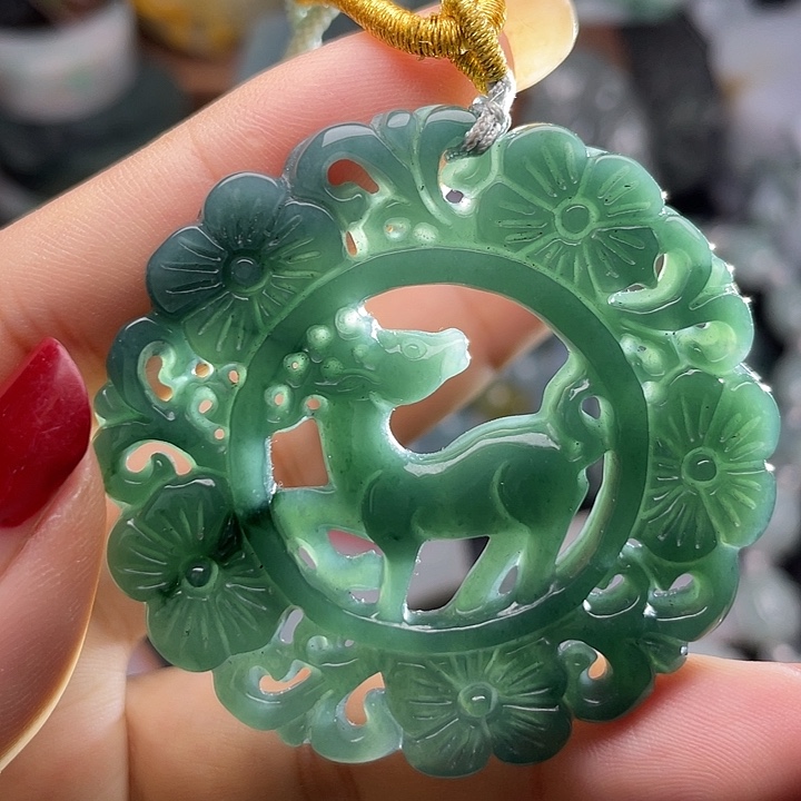 颈饰未镶嵌翡翠翡翠