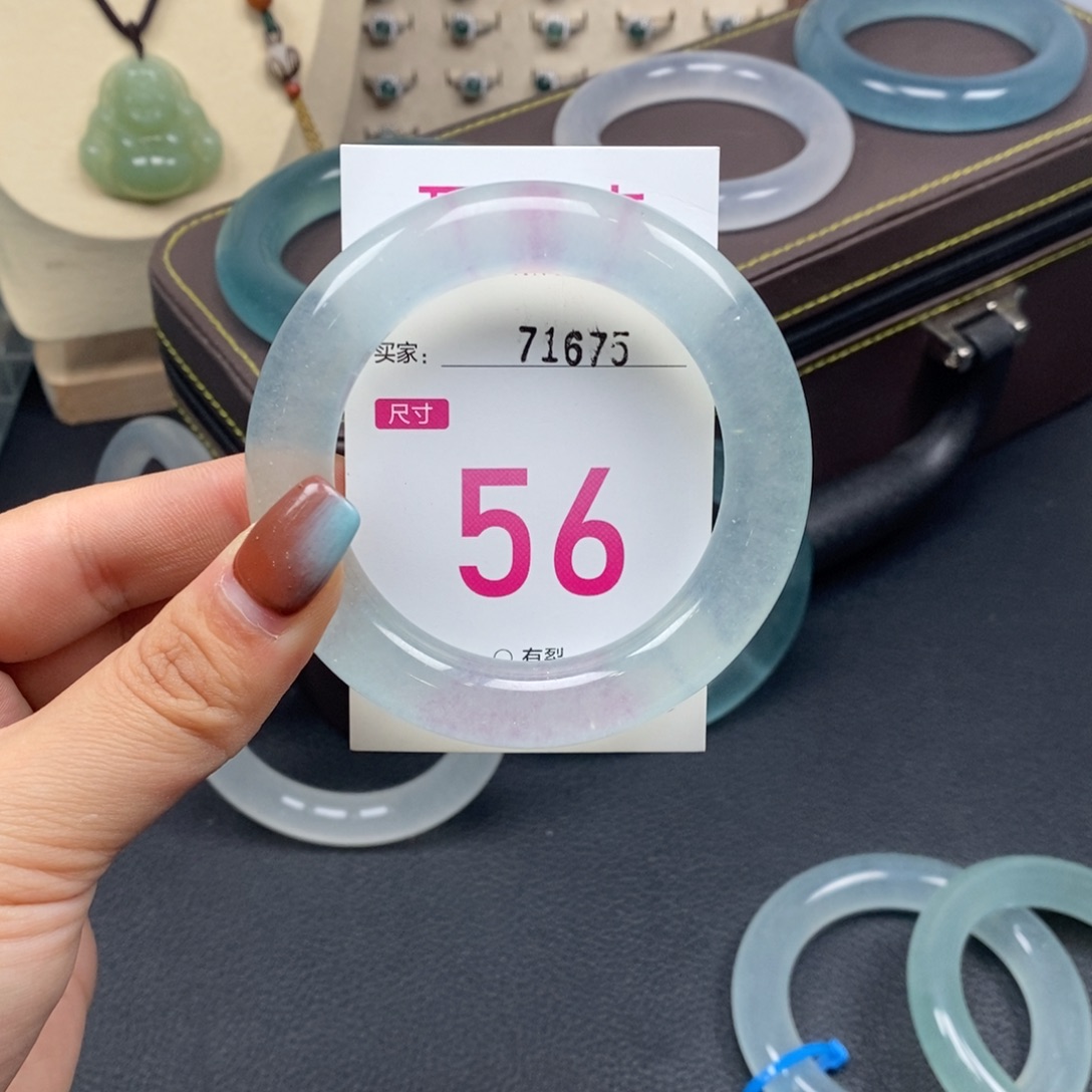 糖****石英质玉未镶嵌手镯