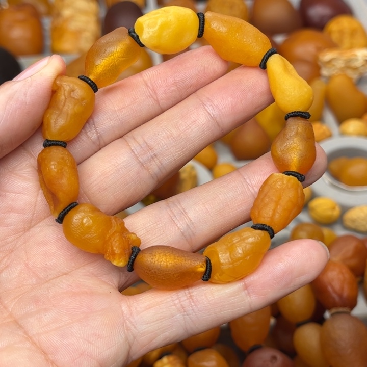 琥珀未镶嵌裸石天然蜜蜡手串