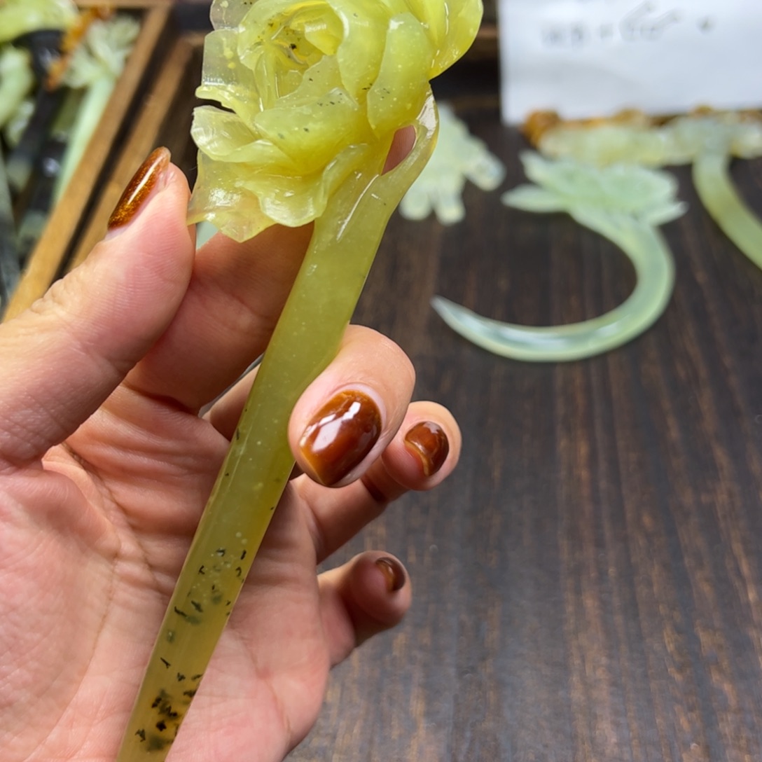 未镶嵌蛇纹石玉发簪