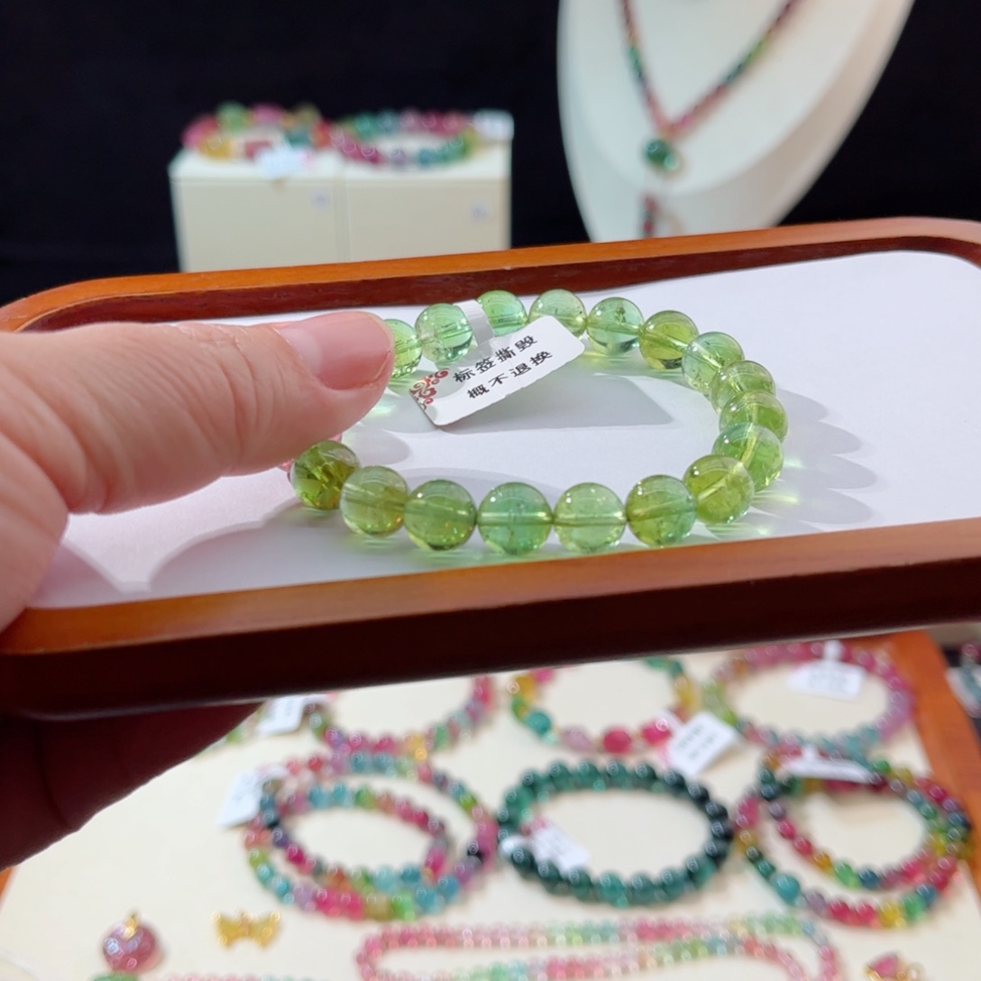 碧玺手串未镶嵌小**嗝手串