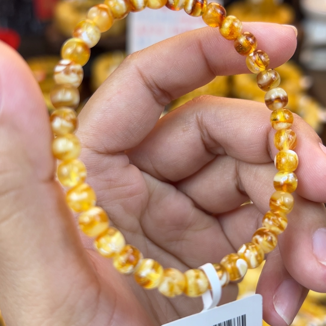 琥珀裸石未镶嵌nnbbvvbbnn