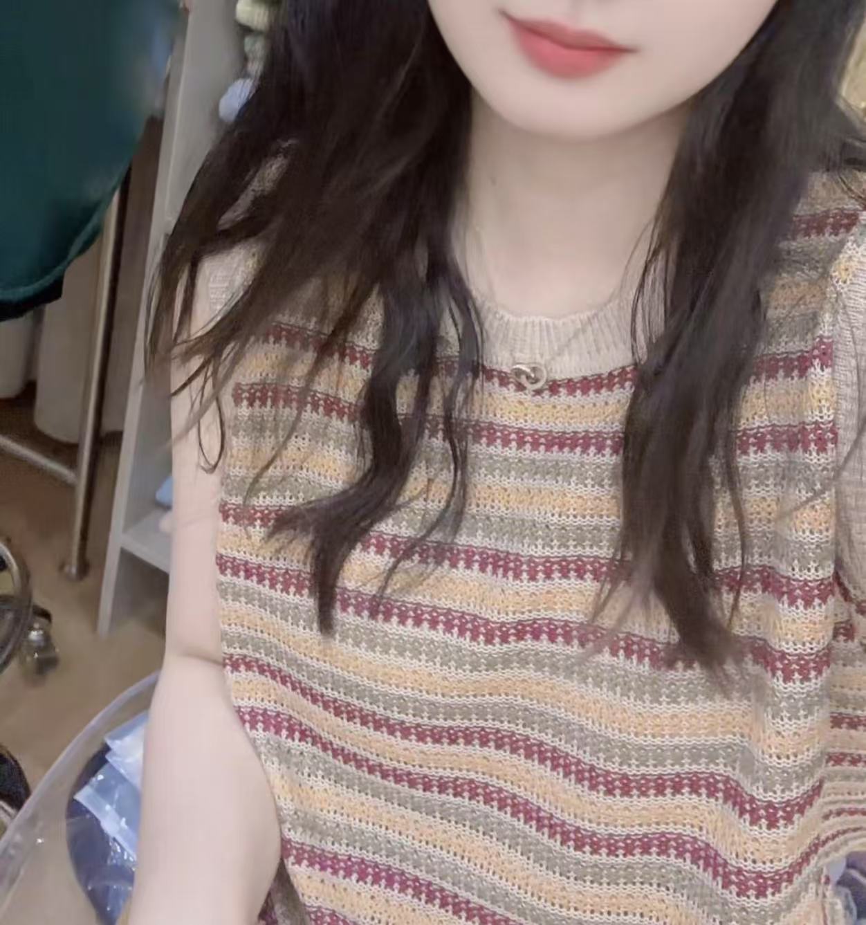 七言家 巨好看！ 韩系穿搭宽松文艺拼色条纹背心