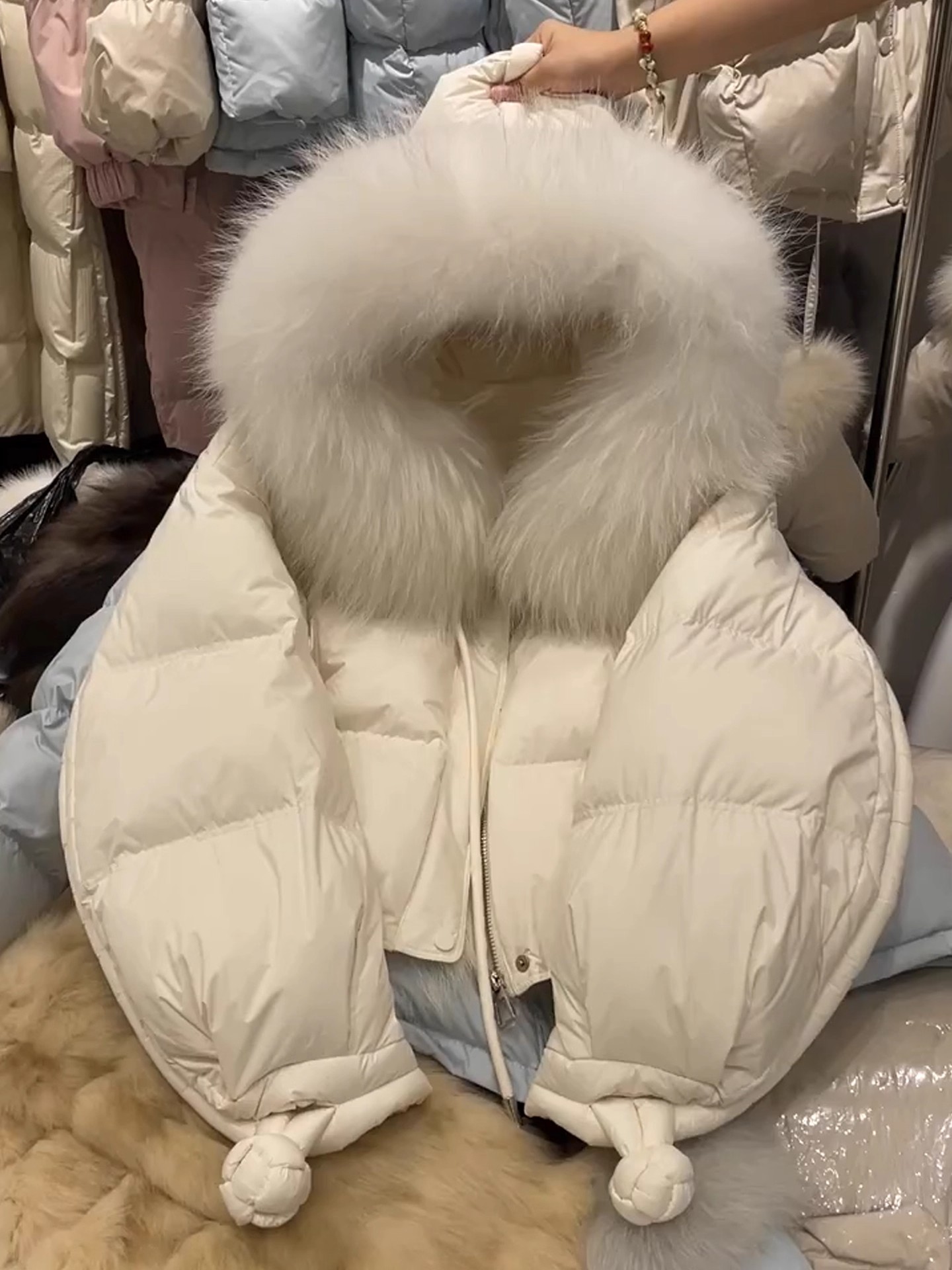 大毛领连帽设计感女2025年秋冬季大码新款小个子短款保暖棉服外套