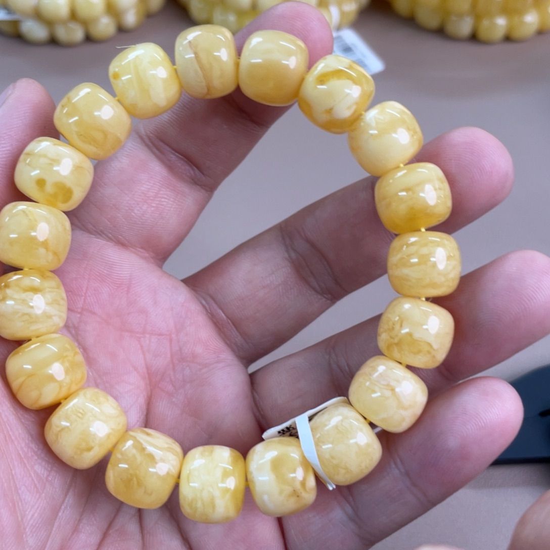 琥珀裸石未镶嵌019000000000