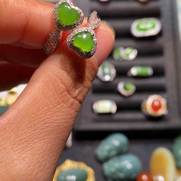 ✎***✾和田玉（碧玉）银S925镶嵌戒指