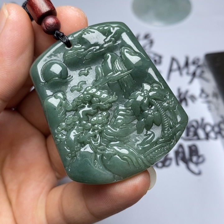 颈饰未镶嵌翡翠翡翠
