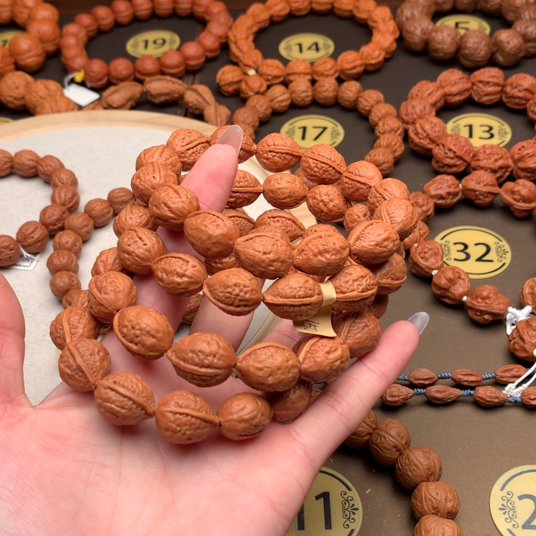 s***月文玩核桃手串麒麟兽