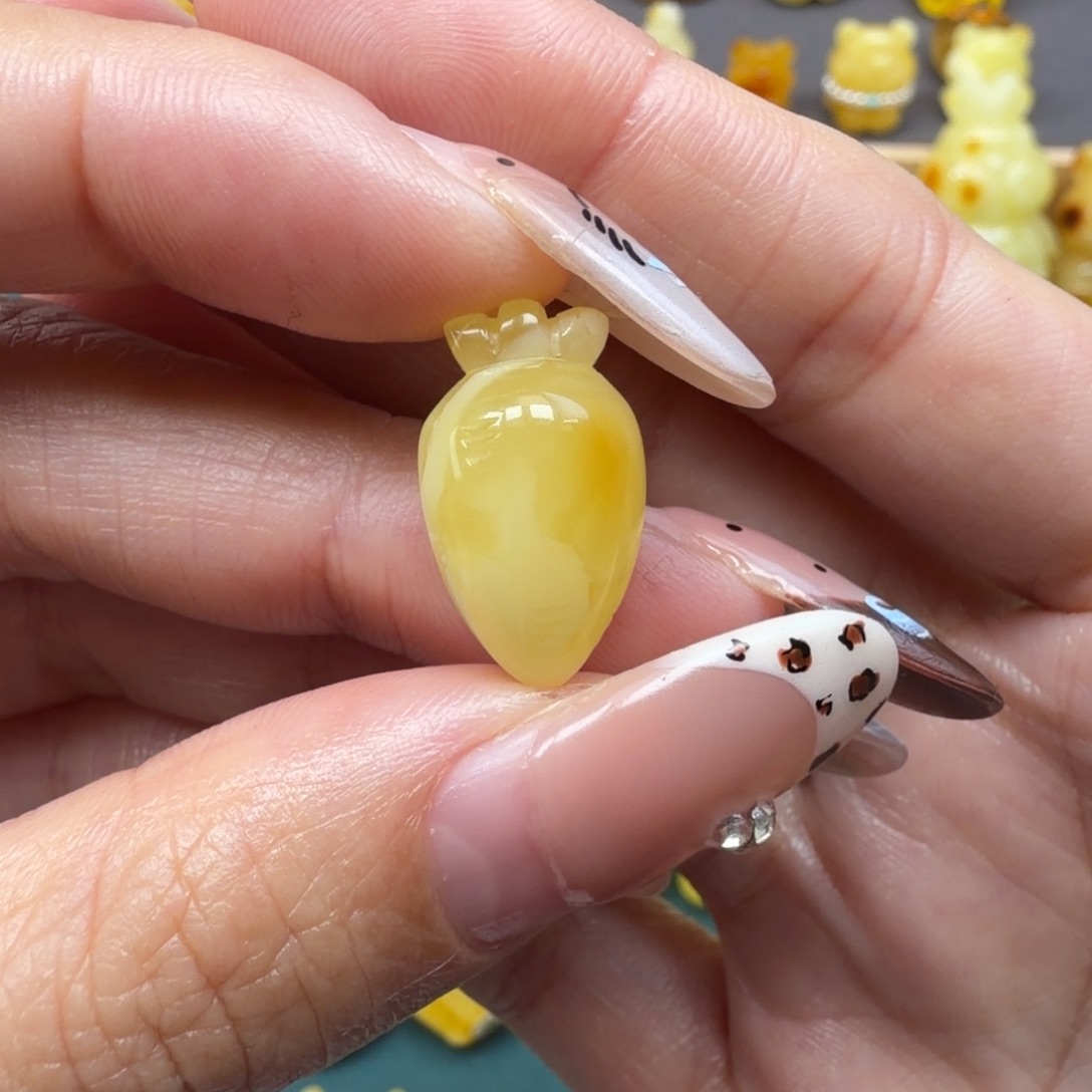 琥珀未镶嵌裸石蜜蜡